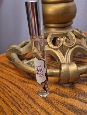 NWOT Victoria's Secret Tease Rebel Rollerball